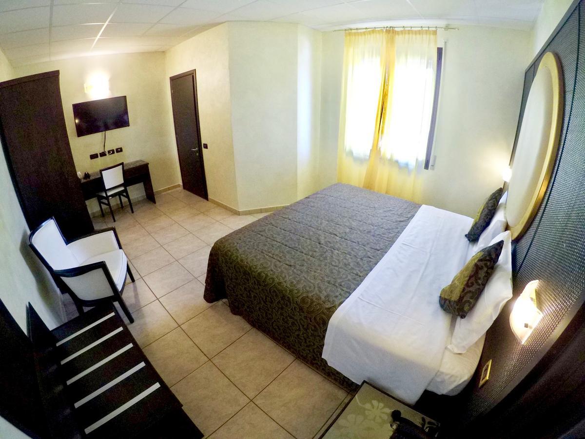 Piccolo Hotel Nogara Buitenkant foto