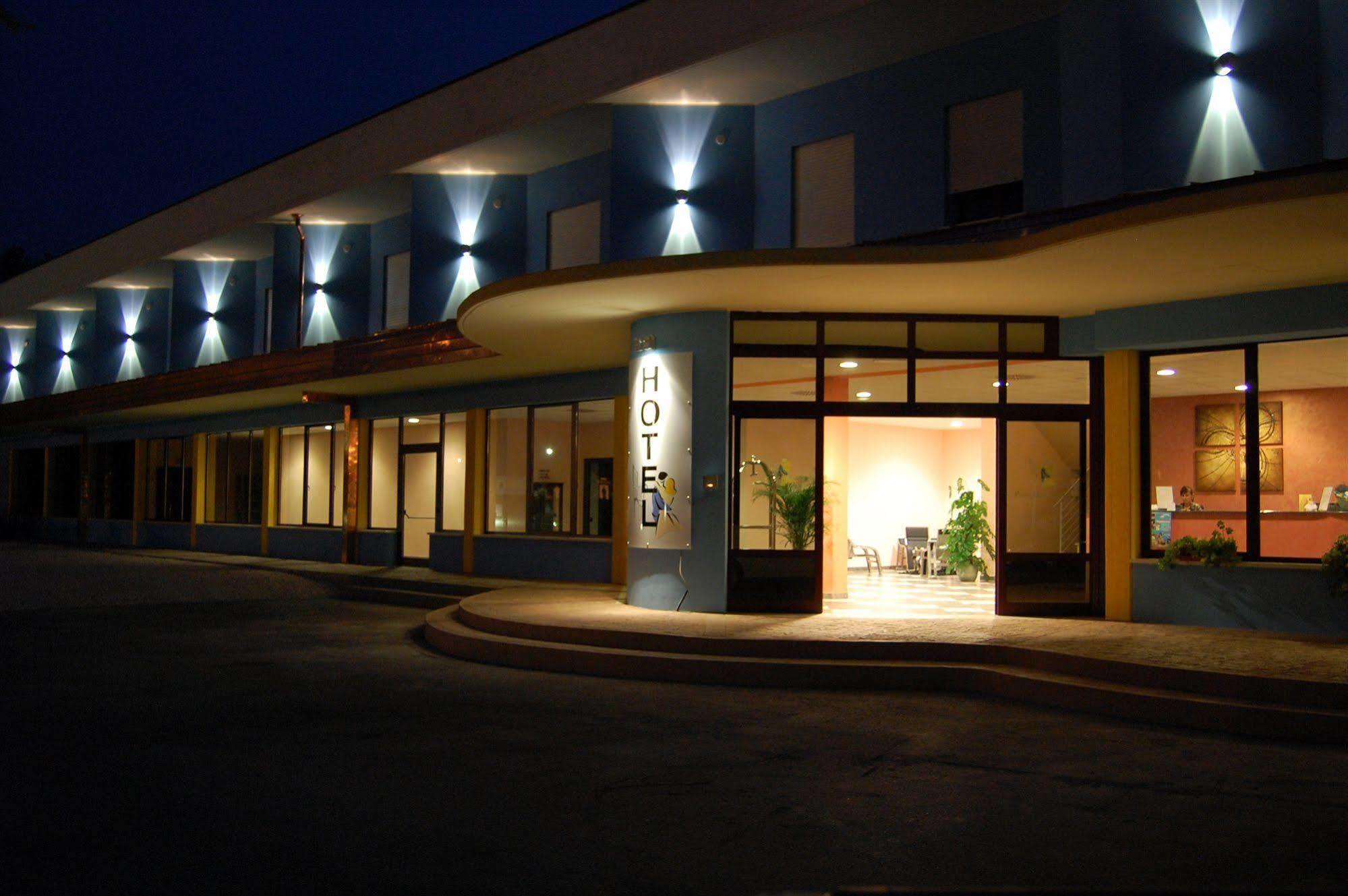 Piccolo Hotel Nogara Buitenkant foto