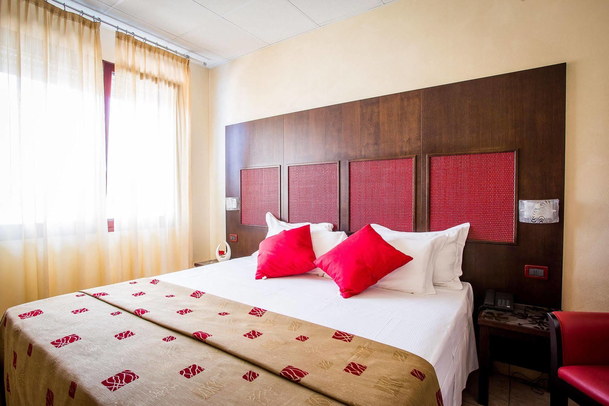 Piccolo Hotel Nogara Buitenkant foto